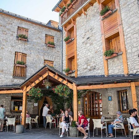 Hotel Casa Ruba Biescas  Eksteriør billede
