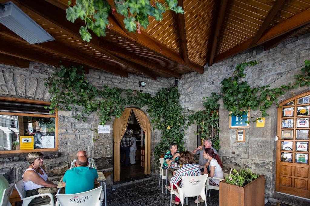 Hotel Casa Ruba Biescas  Eksteriør billede